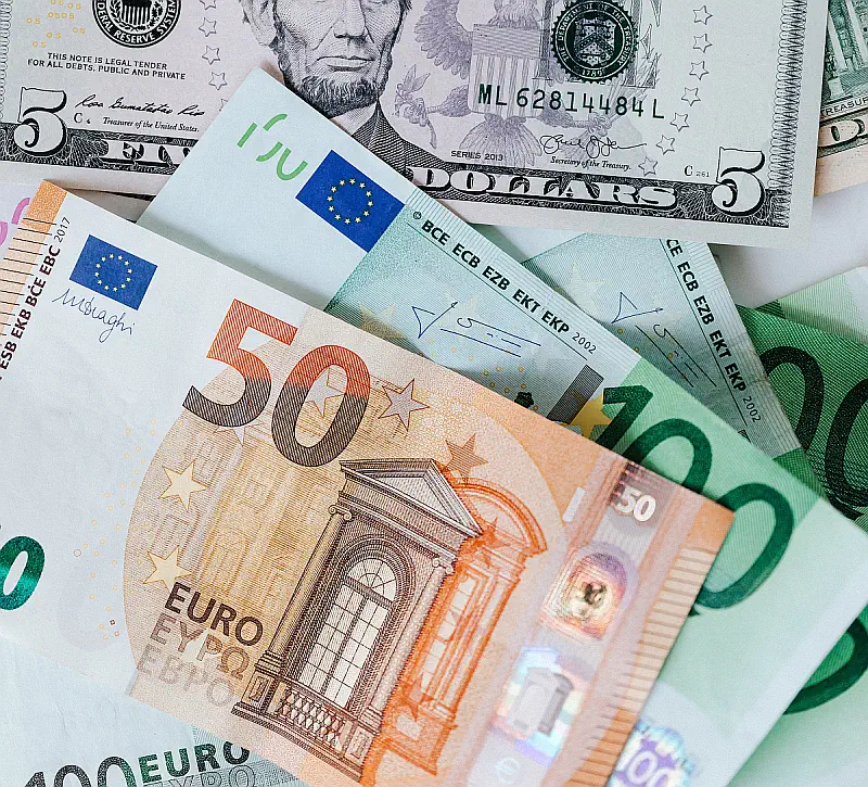 finanzielle Freiheit Euro Banknoten